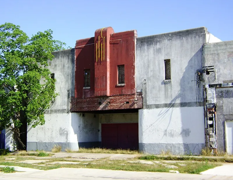 Palaces of Silence: A Journey Through America's Most Breathtaking Abandoned Theaters